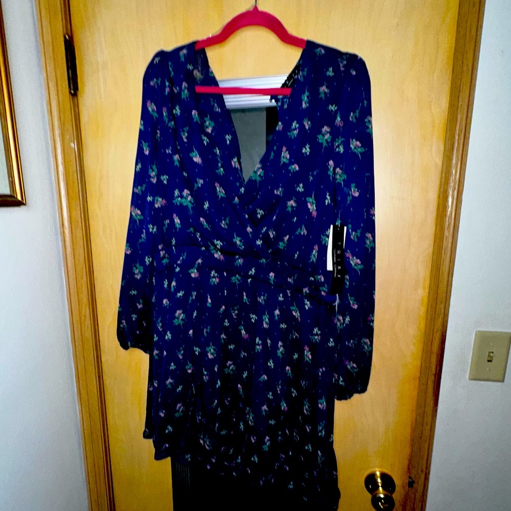 Vneck floral print dress